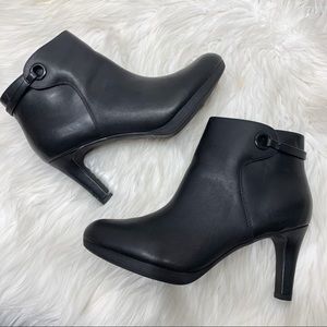 Black Adriel Mae Clarks Ankle Boots / Booties